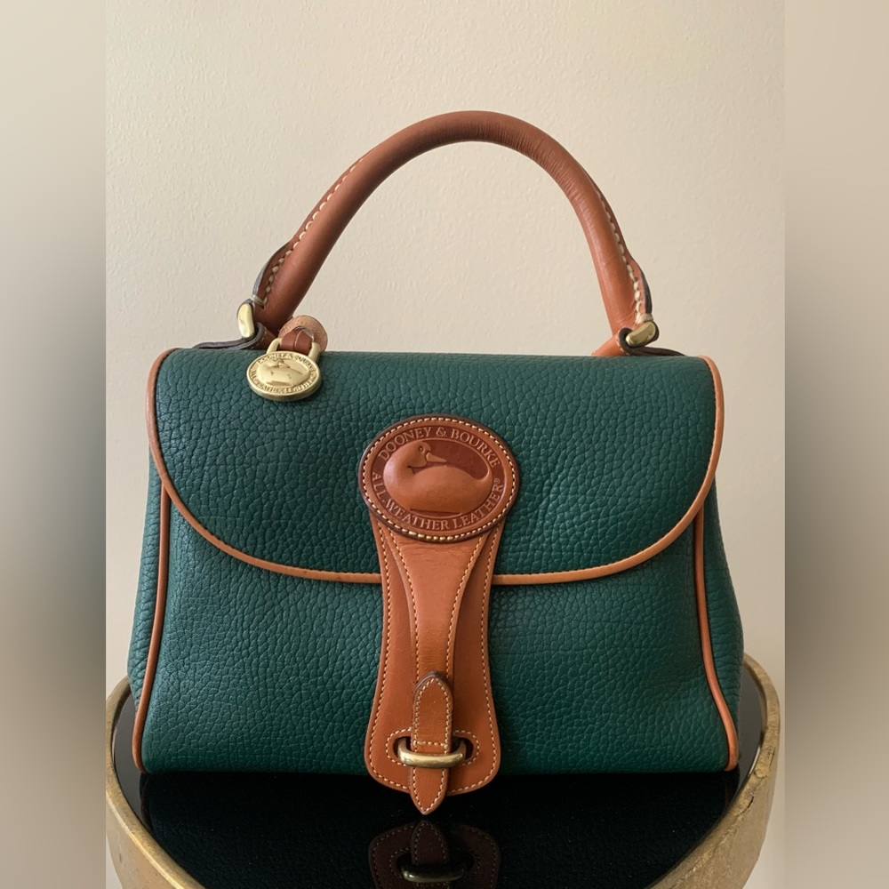 Dooney & Bourke Vintage Small Essex R98